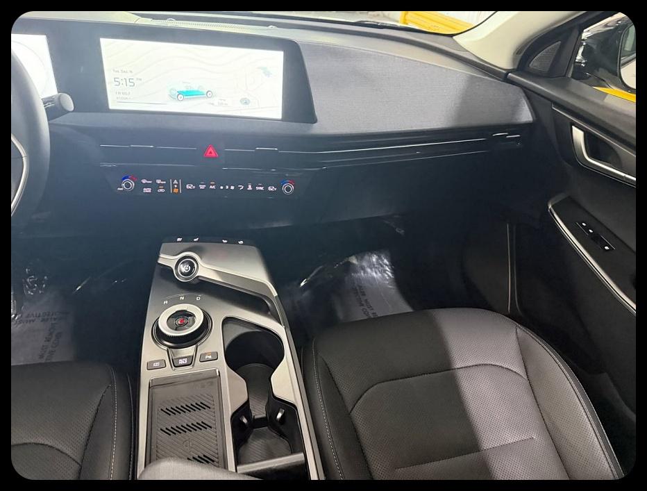Kia EV6 photo 16