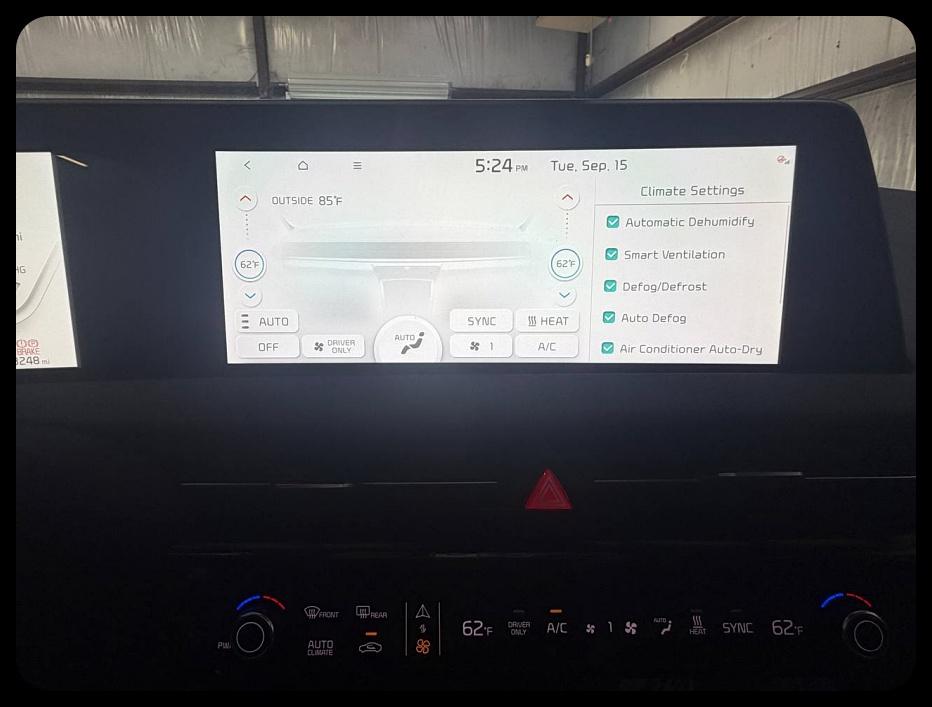 Kia EV6 photo 27
