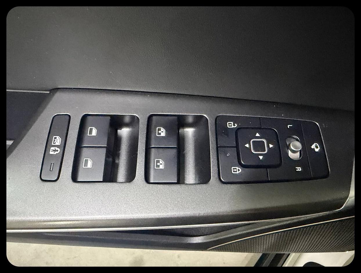 Kia EV6 photo 34