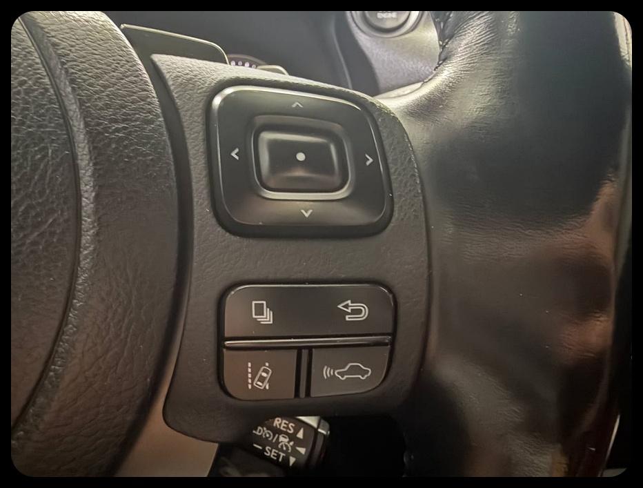 Lexus IS 300 RWD 2022