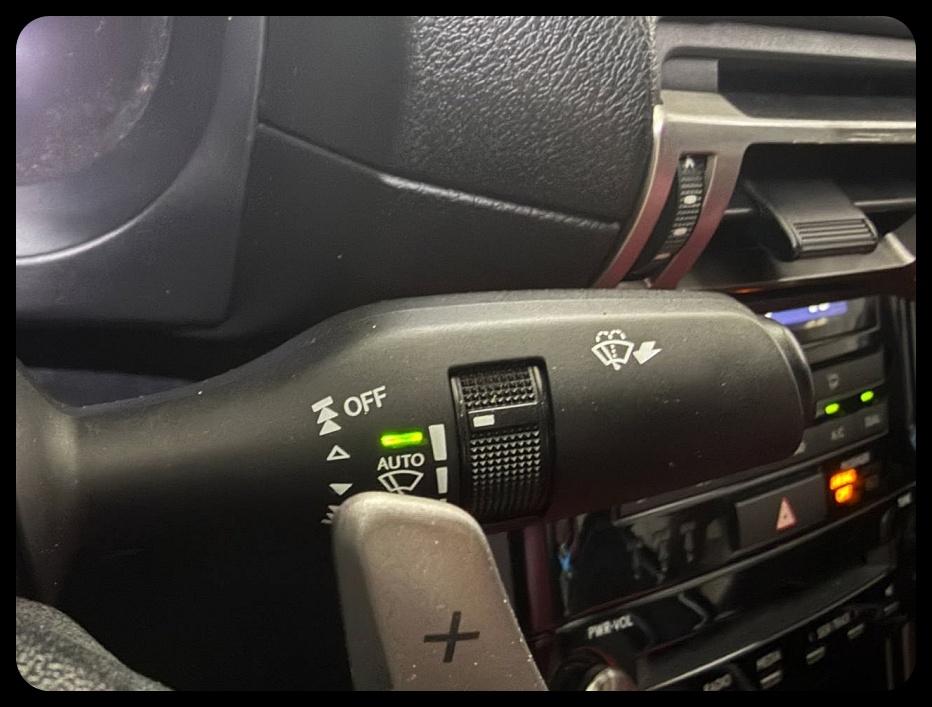 Lexus IS 300 RWD 2022