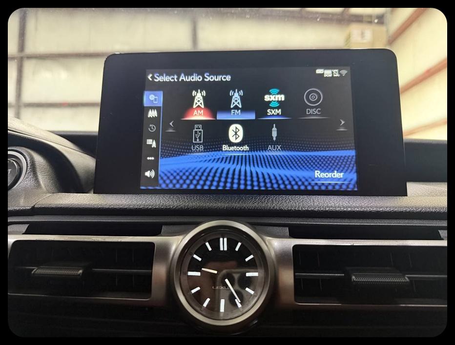 Lexus IS 300 RWD 2022