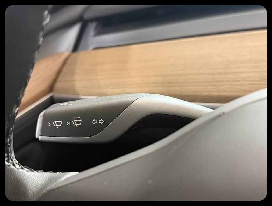 Tesla Model Y Long Range 2023