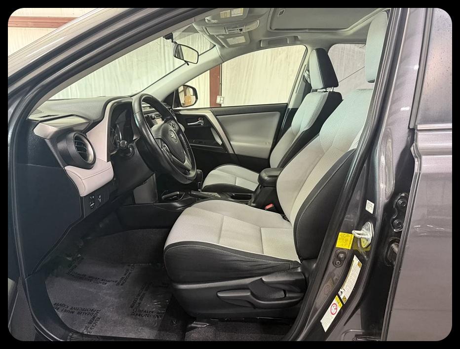 Toyota RAV4 XLE 2016