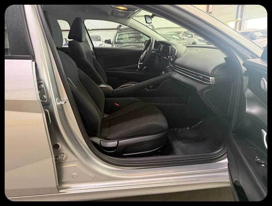 Hyundai Elantra SEL 2023