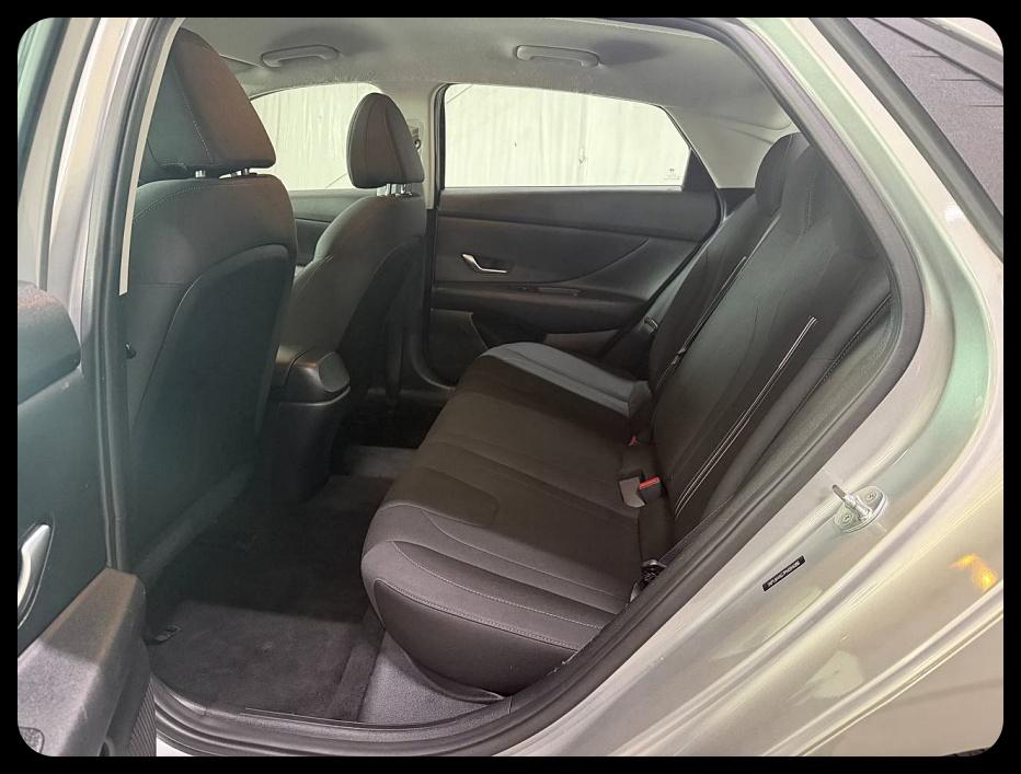 Hyundai Elantra SEL 2023