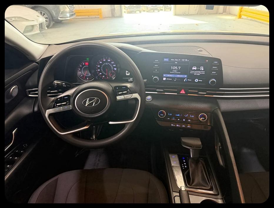 Hyundai Elantra SEL 2023