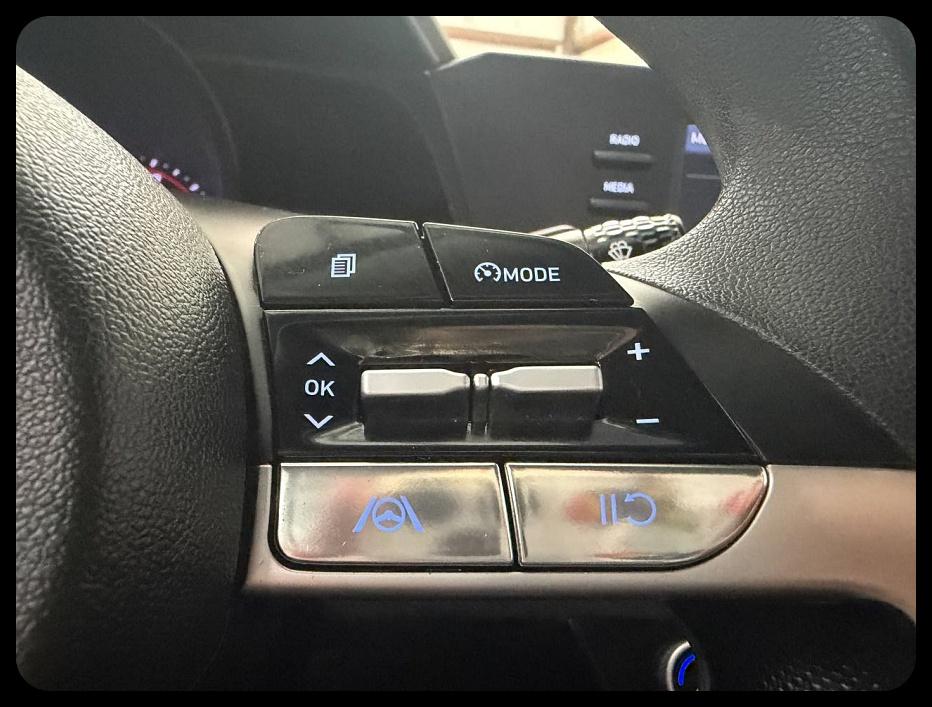 Hyundai Elantra SEL 2023