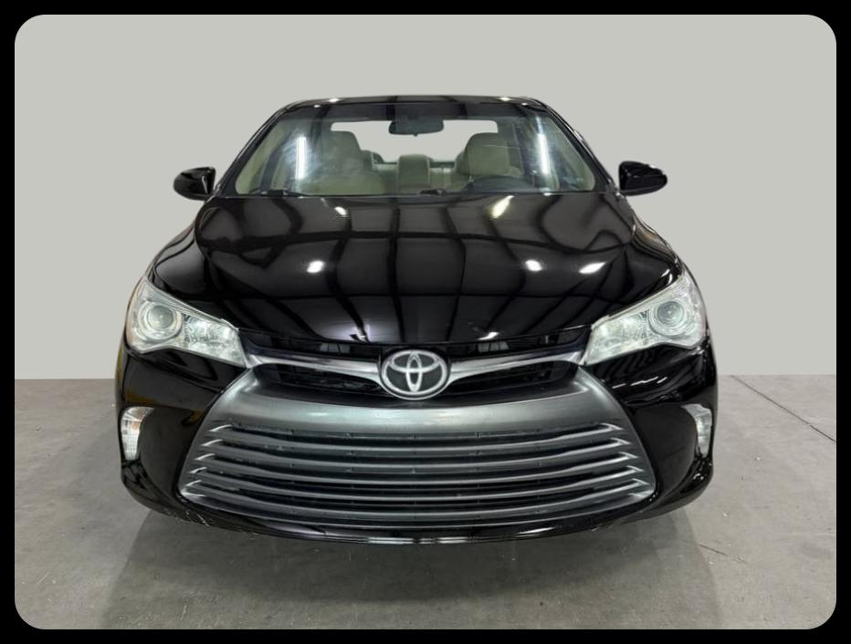 Toyota Camry photo 3