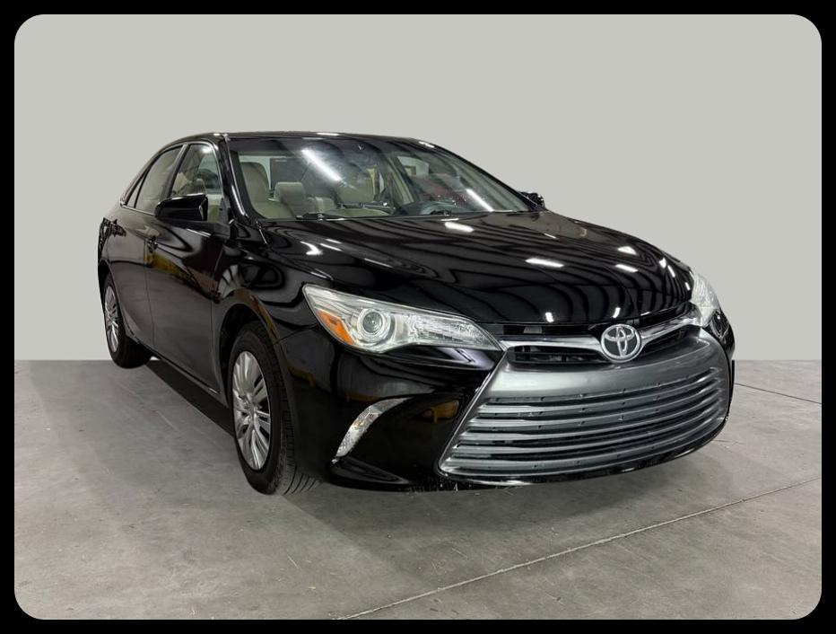 Toyota Camry photo 4