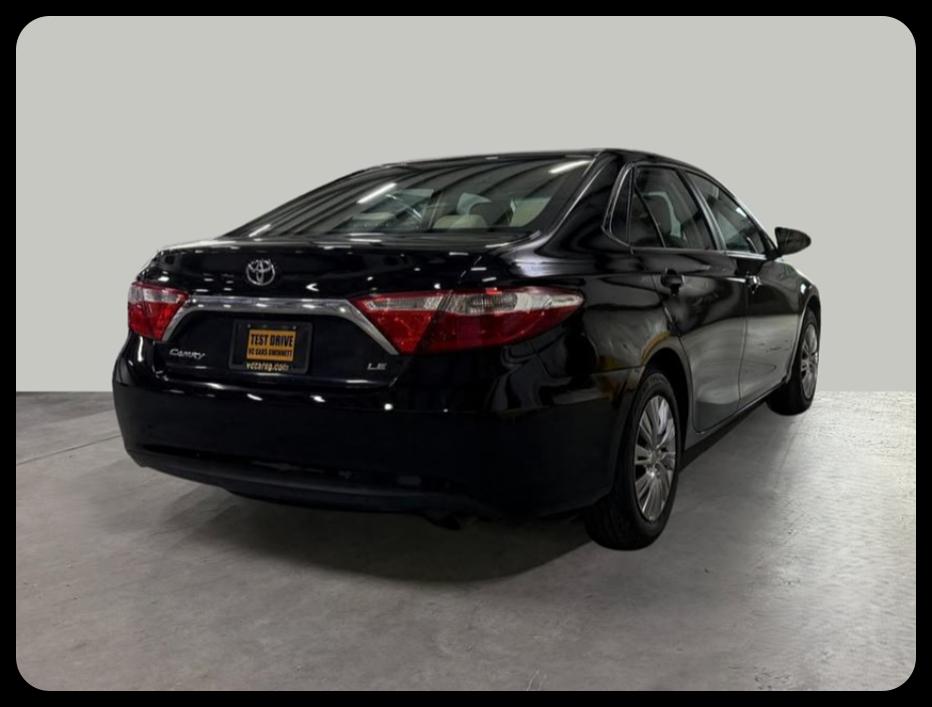 Toyota Camry photo 5