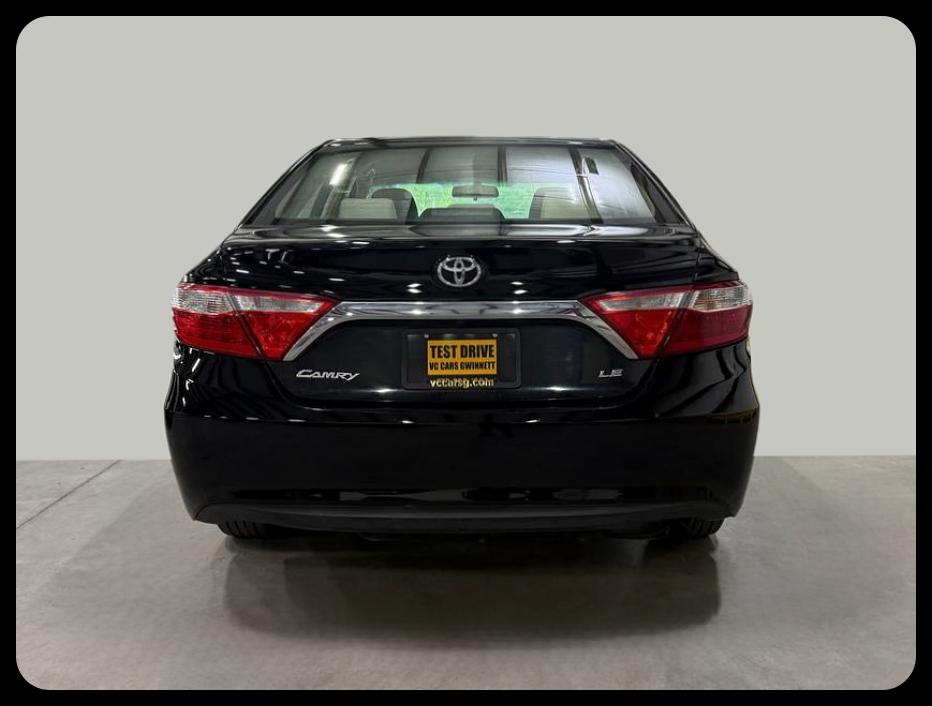 Toyota Camry photo 6