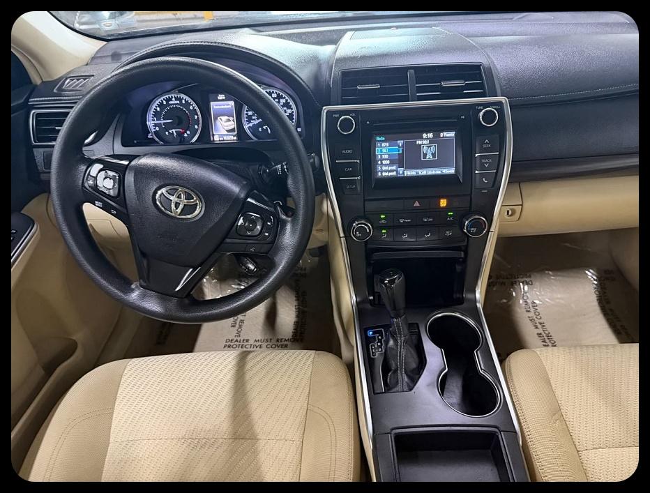Toyota Camry photo 13