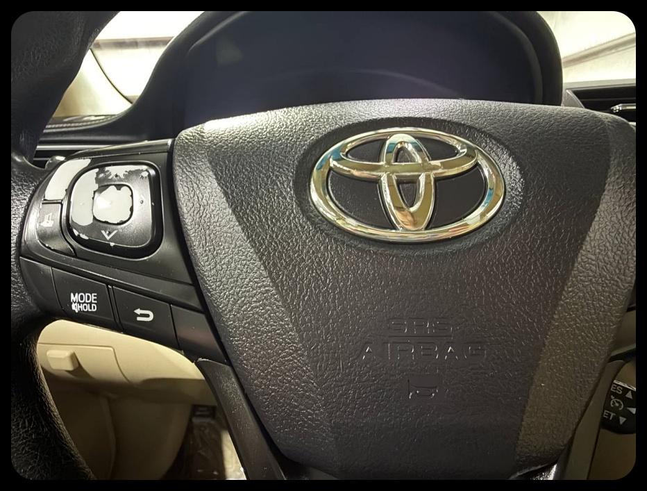 Toyota Camry photo 16