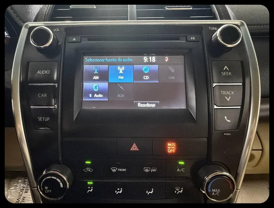 Toyota Camry photo 23