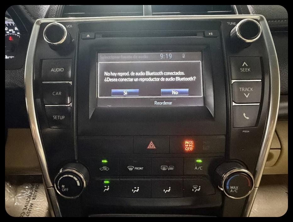 Toyota Camry photo 24