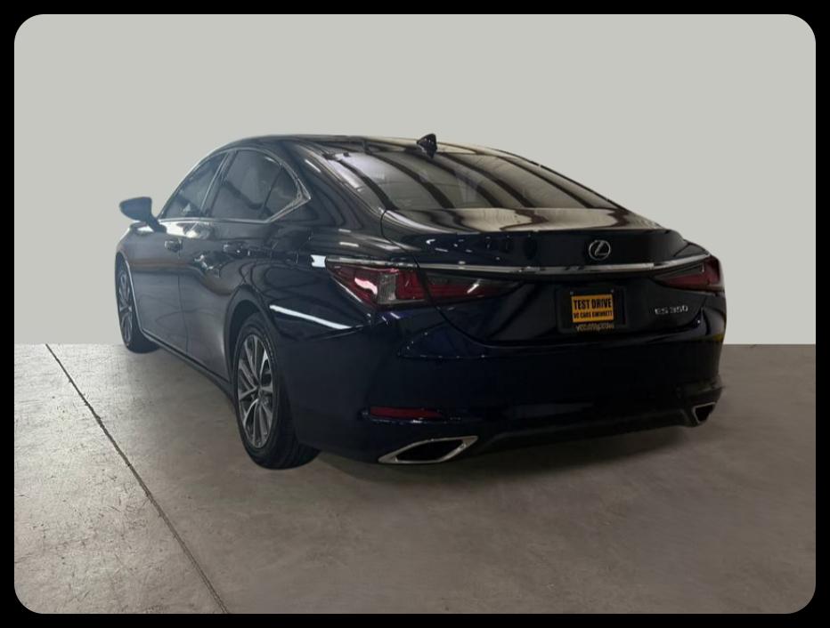 Lexus ES photo 7