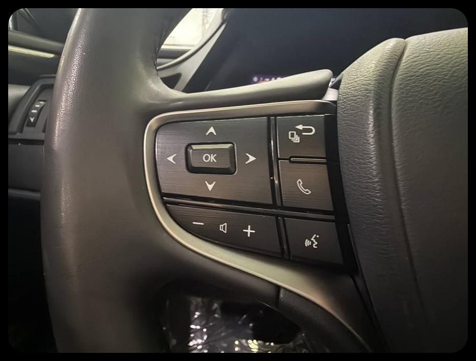 Lexus ES photo 19