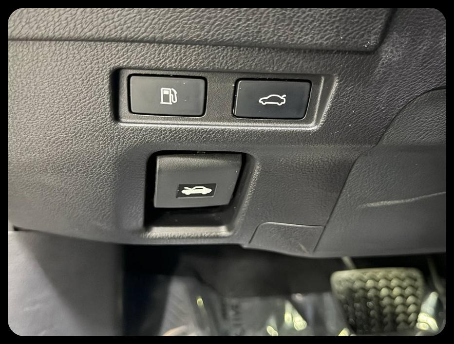 Lexus ES photo 35