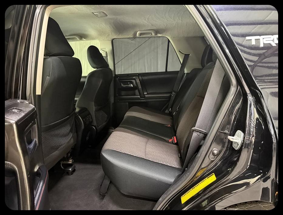 Toyota 4Runner photo 11