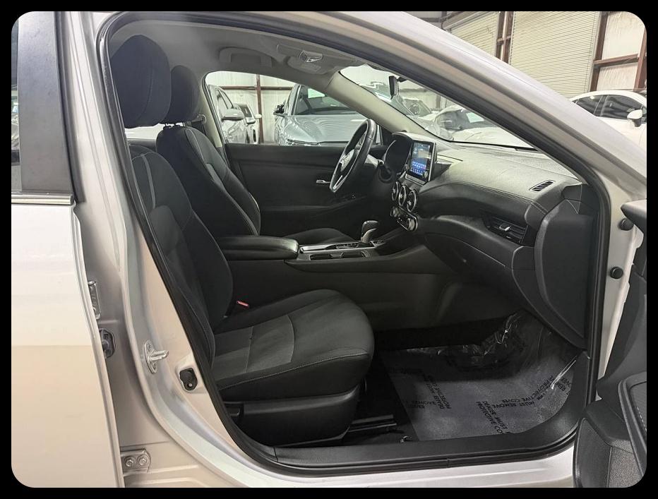 Nissan Sentra photo 9