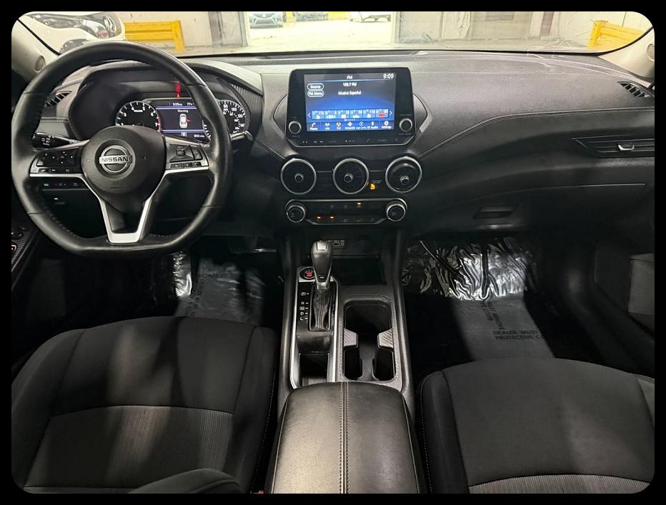 Nissan Sentra photo 12