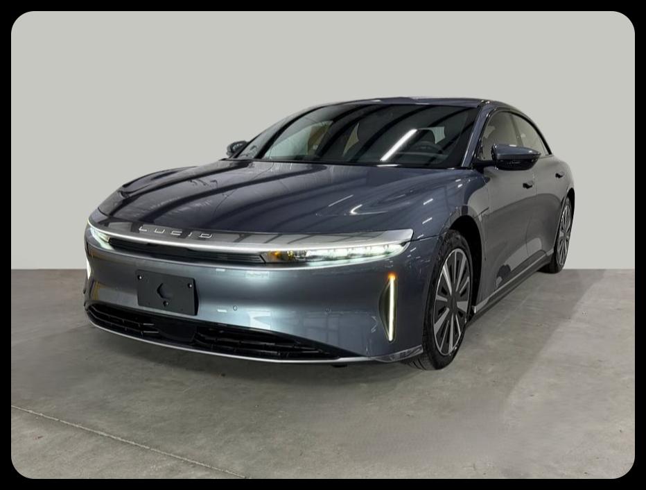 Lucid Air Pure 2024
