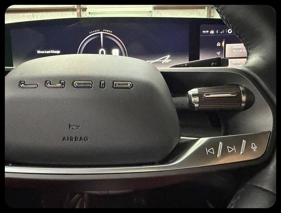 Lucid Air Pure 2024