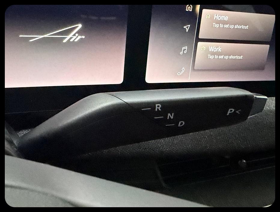 Lucid Air Pure 2024