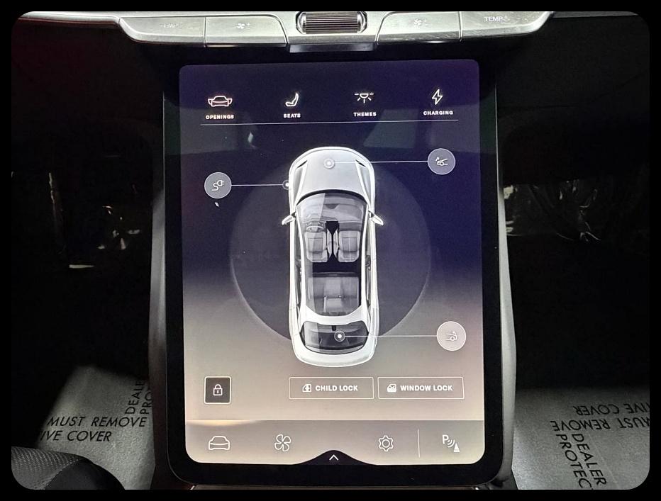 Lucid Air Pure 2024