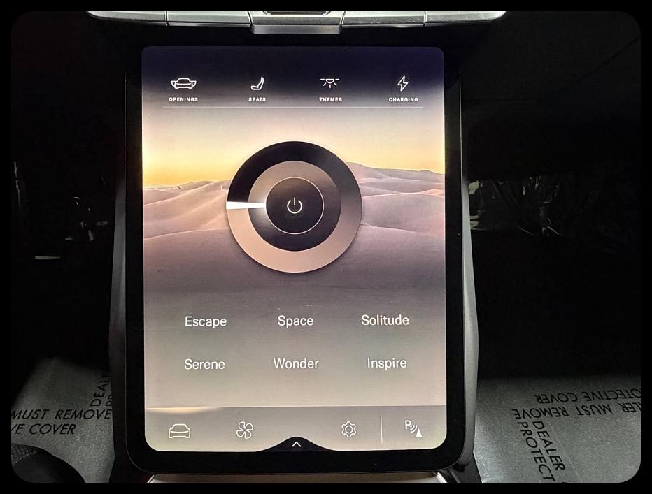 Lucid Air Pure 2024
