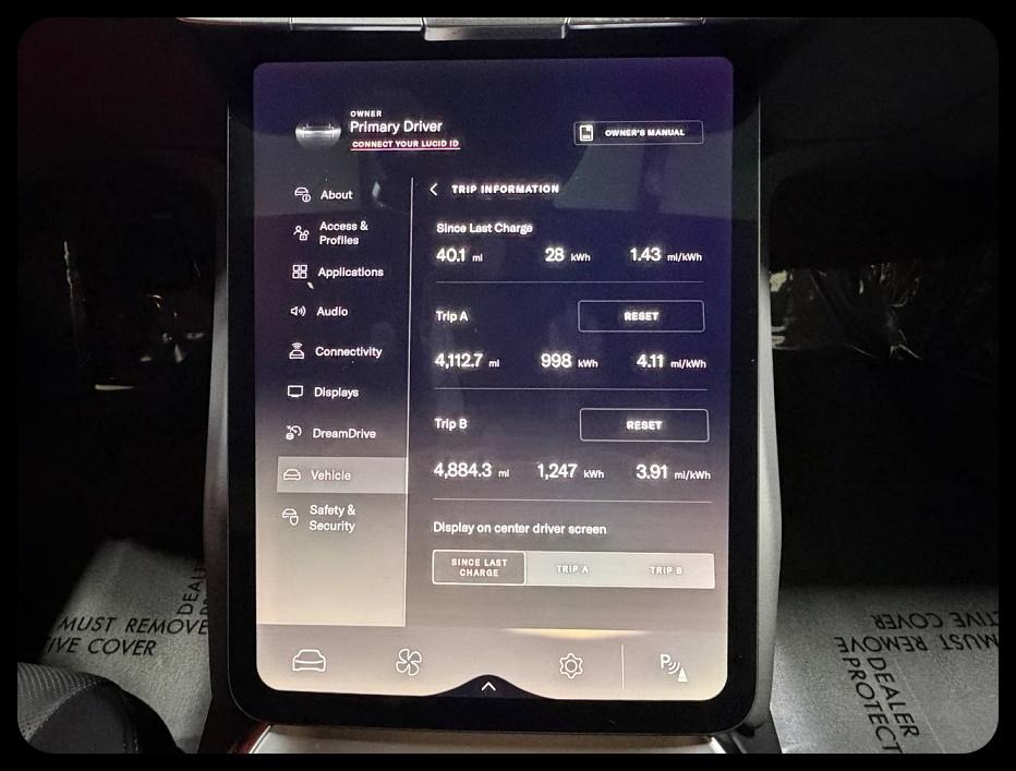 Lucid Air Pure 2024