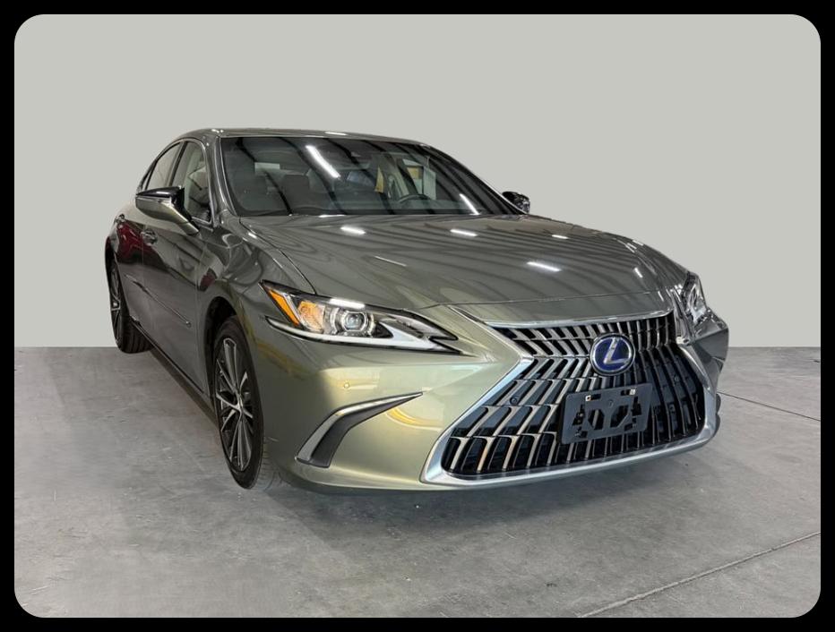 Lexus ES 300h Base 2022