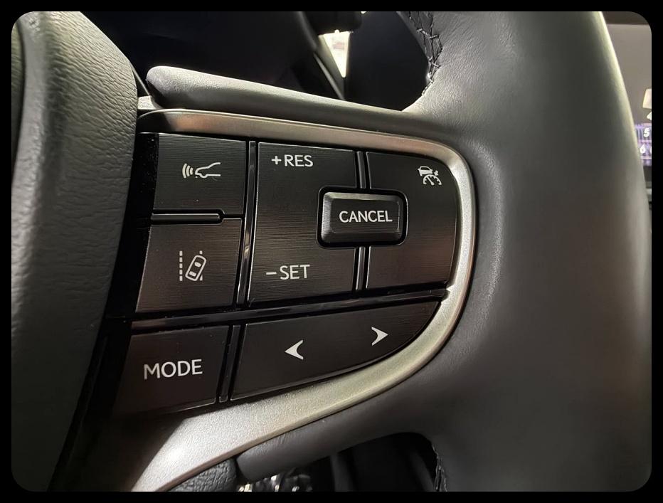 Lexus ES 300h Base 2022