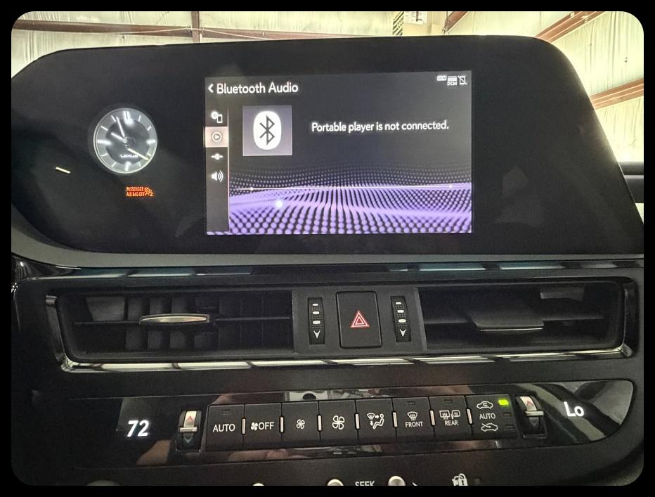 Lexus ES 300h Base 2022