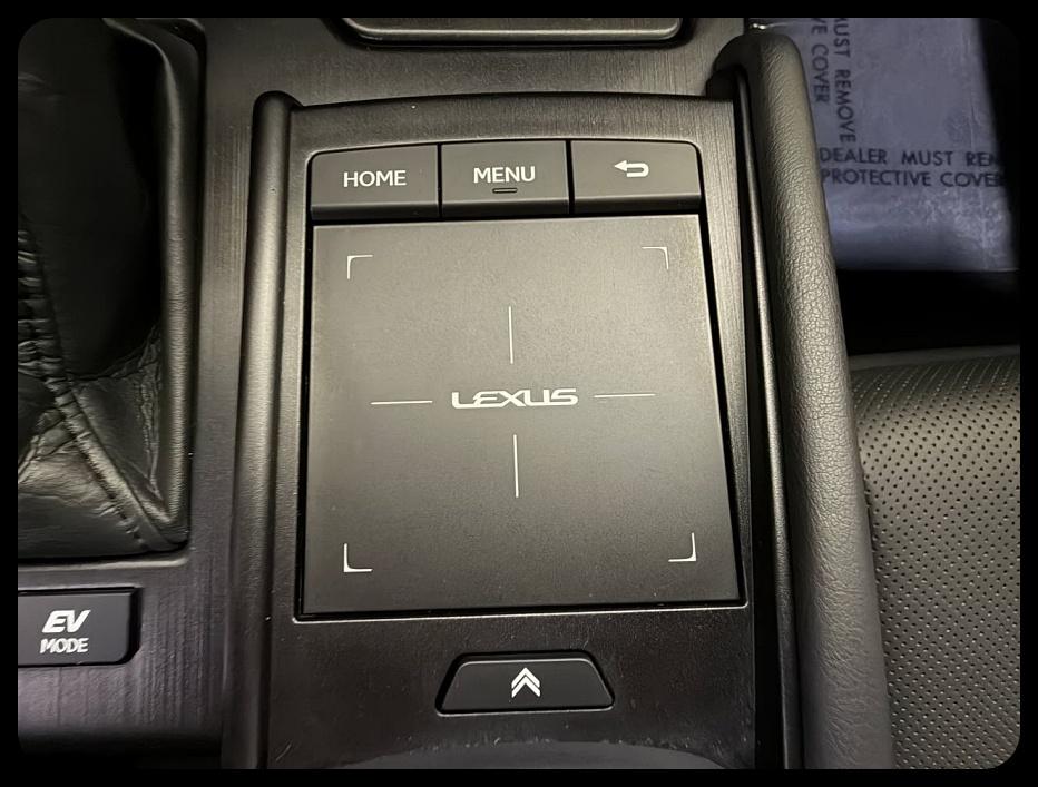Lexus ES 300h Base 2022