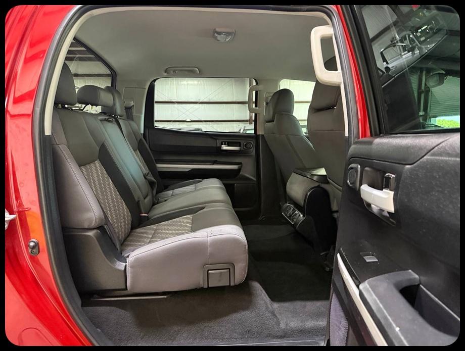 Toyota Tundra  2021