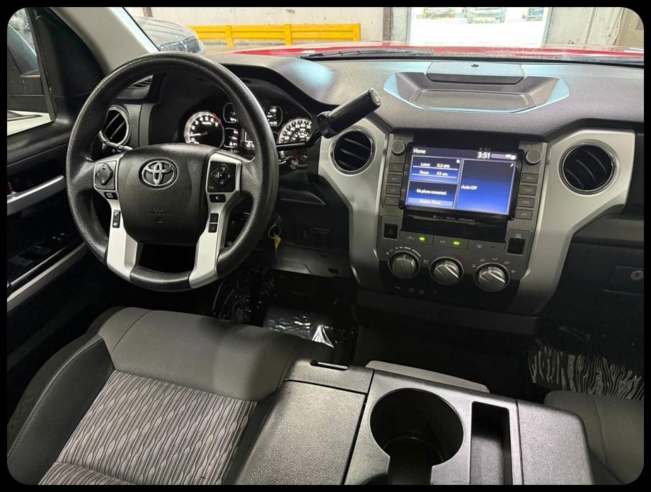 Toyota Tundra  2021
