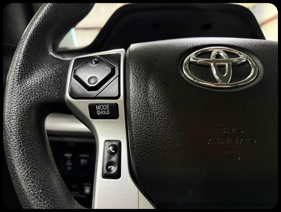 Toyota Tundra  2021