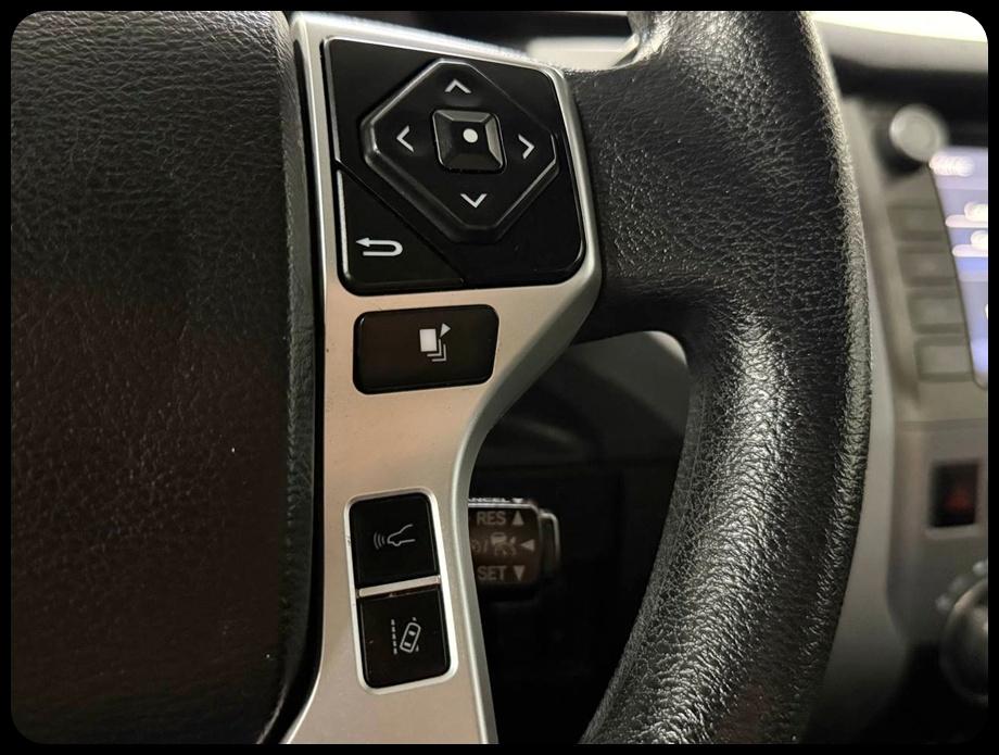 Toyota Tundra  2021