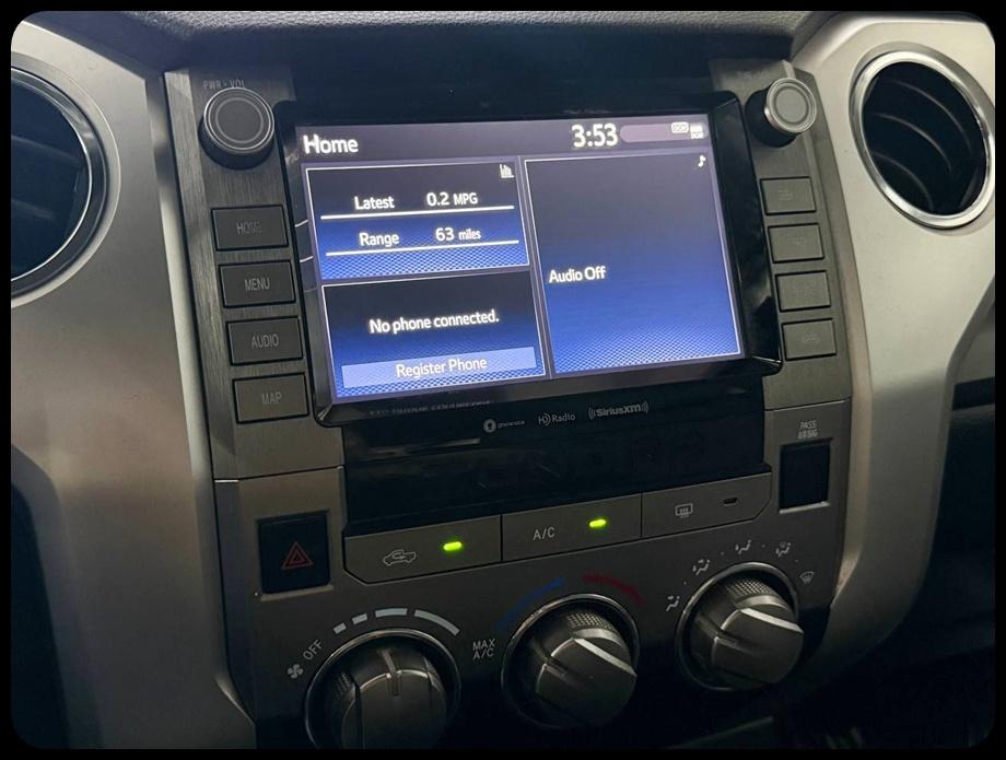 Toyota Tundra  2021