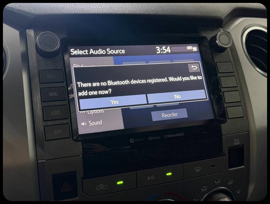 Toyota Tundra  2021