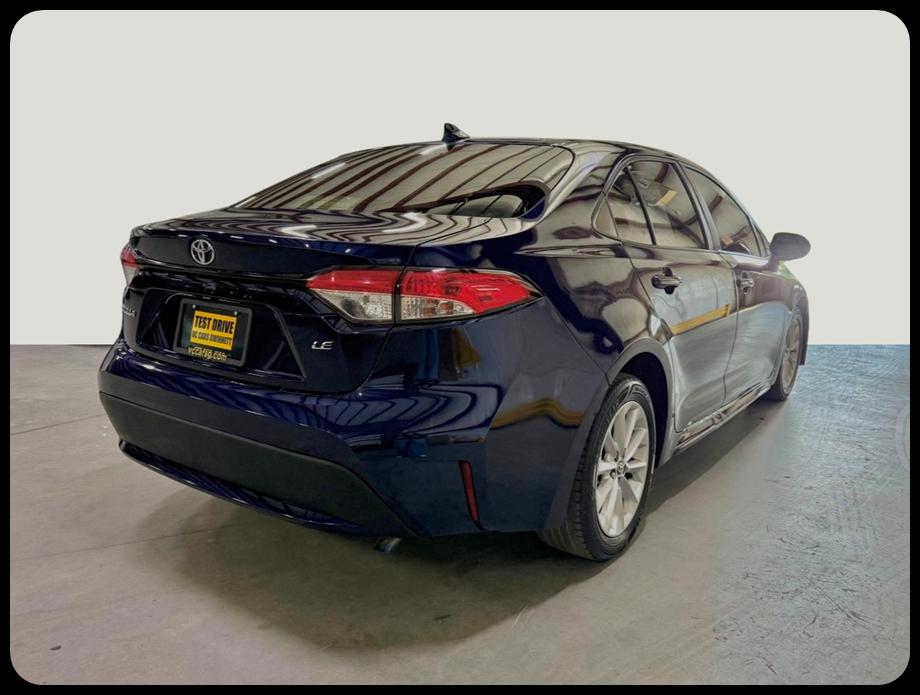 Toyota Corolla LE 2021