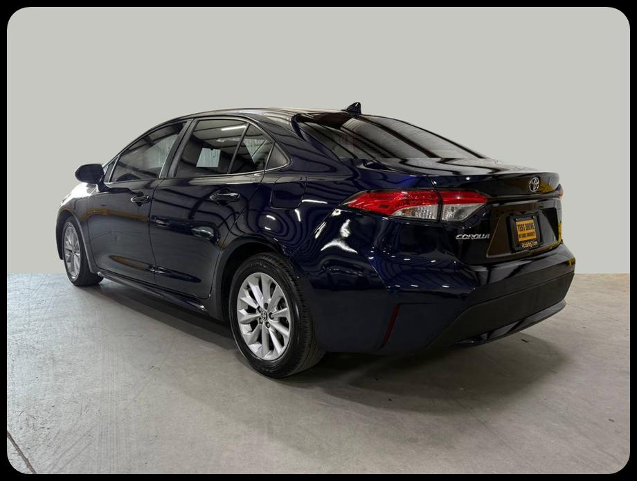 Toyota Corolla LE 2021