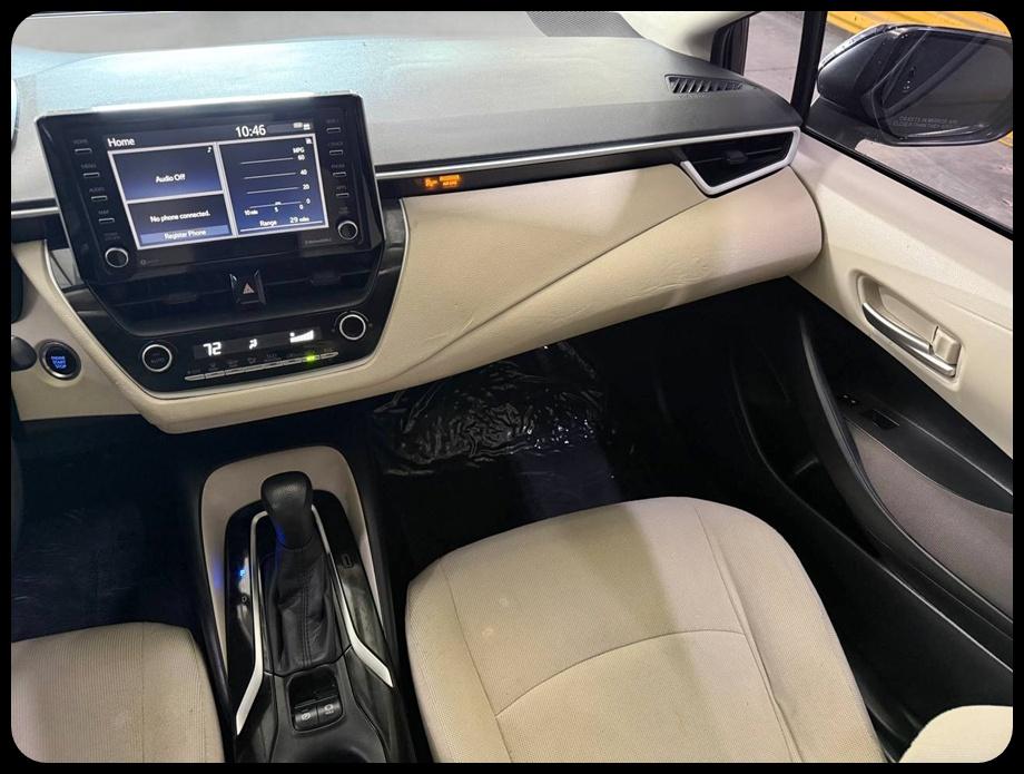 Toyota Corolla LE 2021