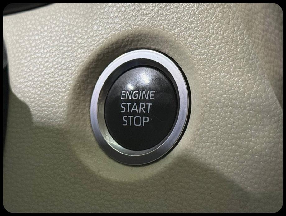 Toyota Corolla LE 2021