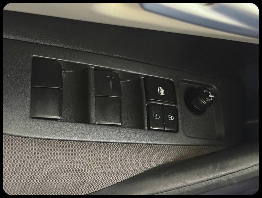 Toyota Corolla LE 2021