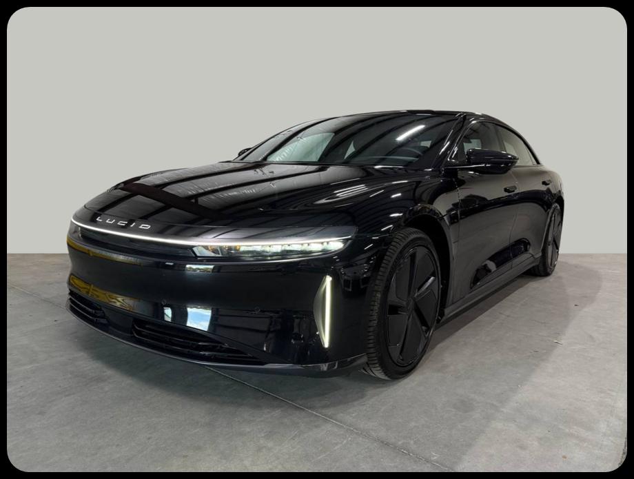 Lucid Air photo 2