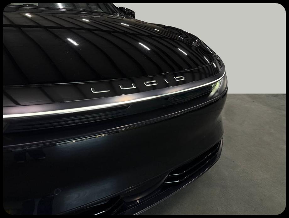 Lucid Air photo 9