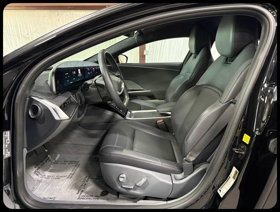 Lucid Air photo 12